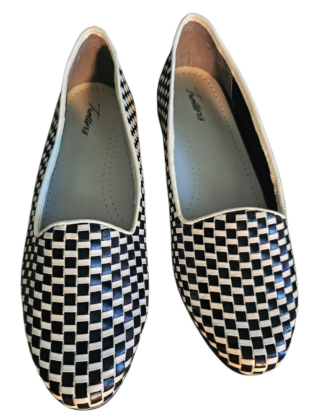 EUC | Trotters | Black & White Flats | HTF Size: 13W | ¾" Low Heel